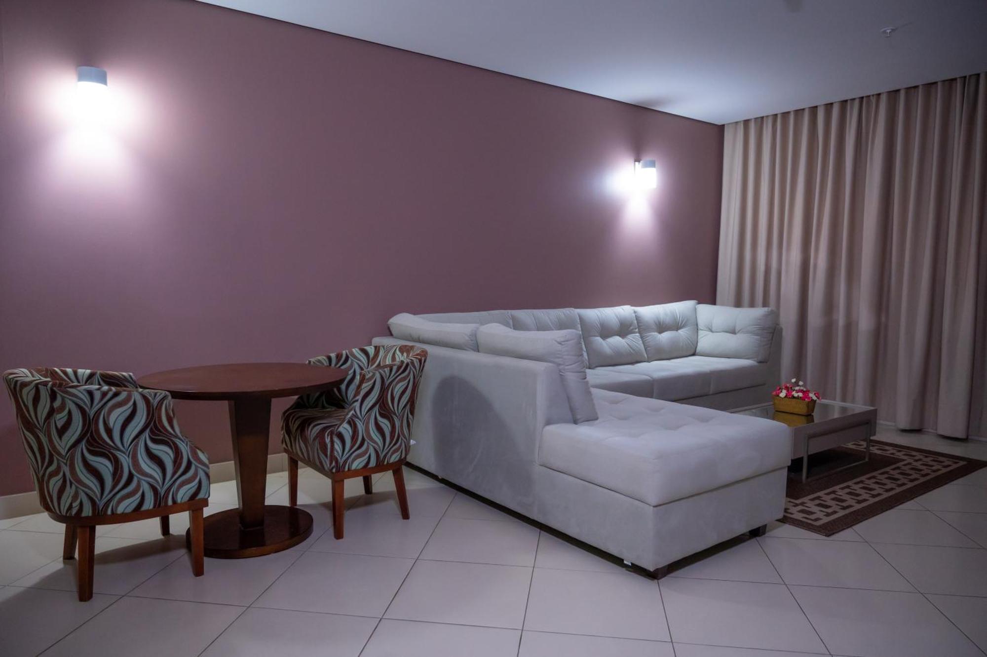 Hotel Inter Cuiaba Εξωτερικό φωτογραφία A living room