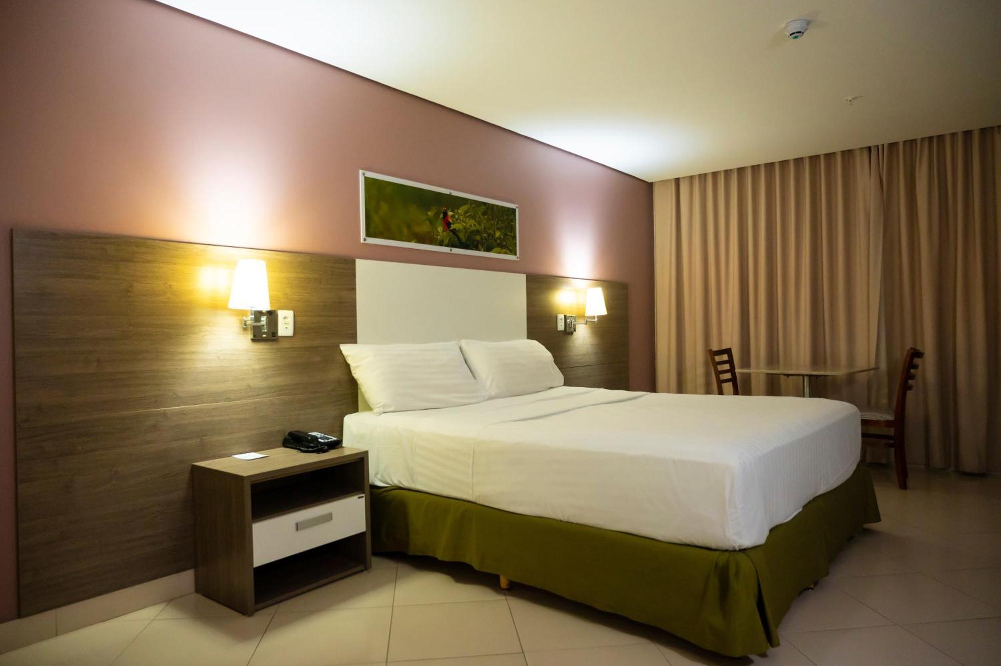 Hotel Inter Cuiaba Εξωτερικό φωτογραφία A room at the hotel